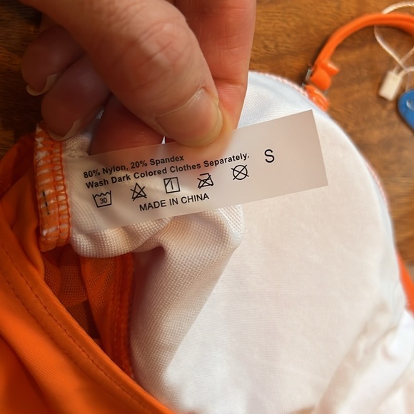 New Viilop two piece, beautiful orange swimsuit - Picture 13 of 16